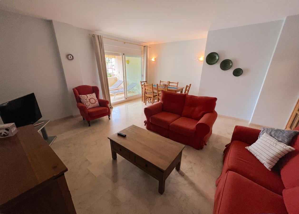 3 Bed Las Petunias, San Pedro Marbella Exterior foto